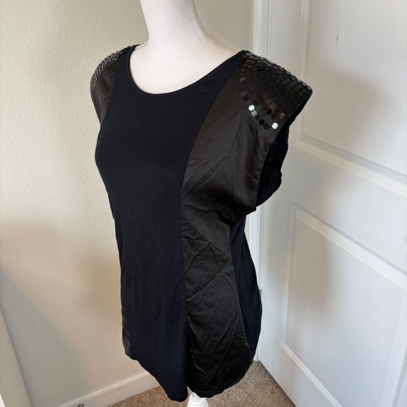 Walter Black Sequin Shoulder Mixed Media Tie Back Top Medium - Picture 2 of 6